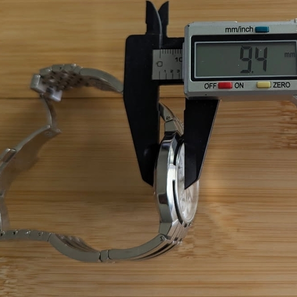 Movado Silver Men's Watch - Picture 13 of 13